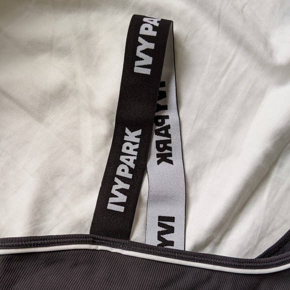 ✨HOST PICK✨ Ivy Park Asymmetrical Logo Bodysuit-black - Picture 6 of 12